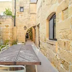 Rustic Gozo With Private Pool 休吉让