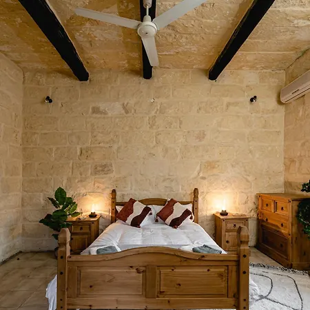 Villa Rustic Gozo With Private Pool & Garage Xewkija