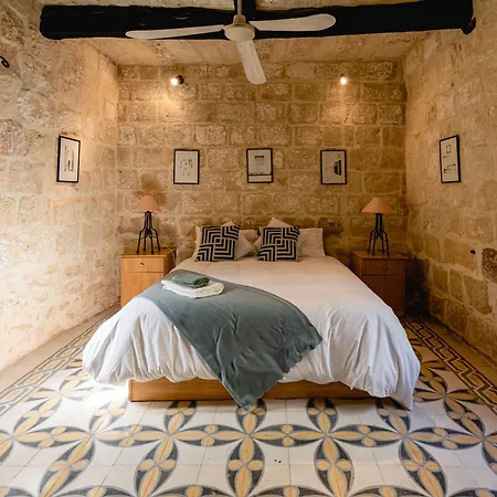 Villa Rustic Gozo With Private Pool & Garage