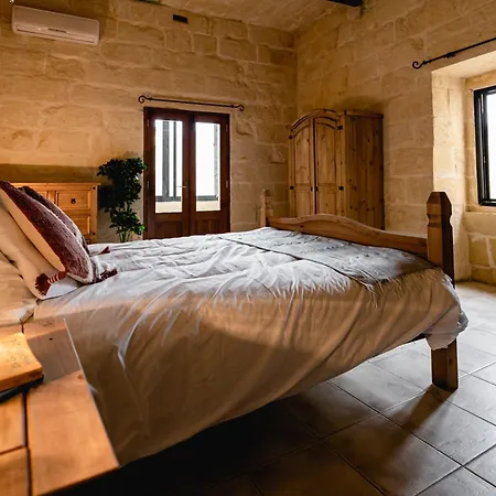 Rustic Gozo With Private Pool & Garage Villa Xewkija