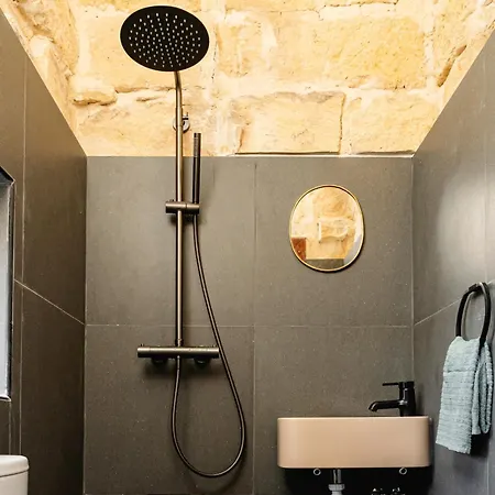 Villa Rustic Gozo With Private Pool & Garage *