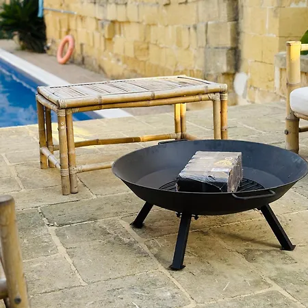Rustic Gozo With Private Pool & Garage