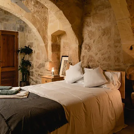 Rustic Gozo With Private Pool & Garage