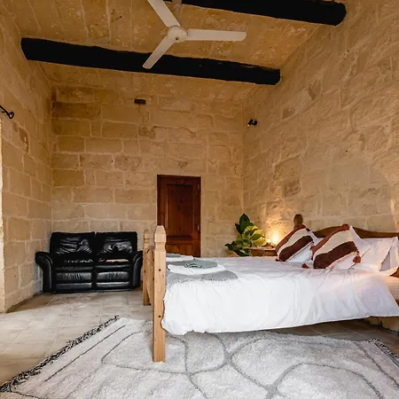 Rustic Gozo With Private Pool & Garage Villa