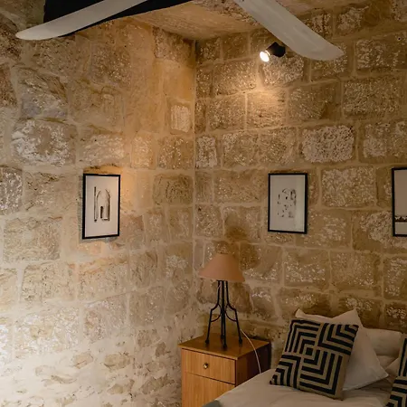 Villa Rustic Gozo With Private Pool & Garage *