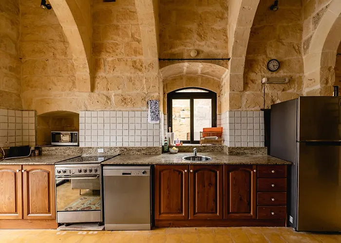 Rustic Gozo With Private Pool וילה