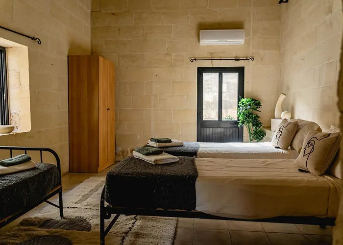 Rustic Gozo With Private Pool וילה Xewkija